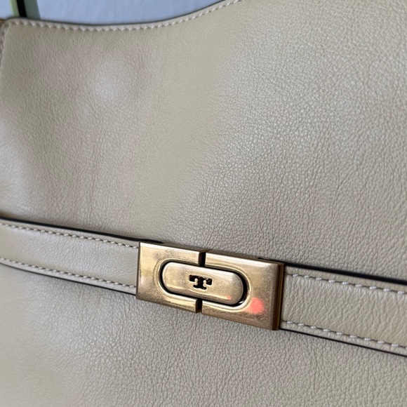 Like new Tory Burch Neutral Small Lee Radziwill Whipstitch Tote Bag $1,498 - Picture 7 of 12